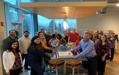employees cake celebrate anniversary