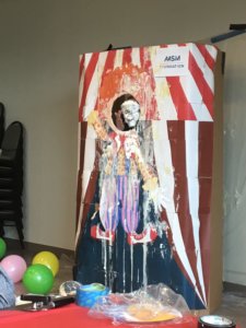 carnival game pie throwing