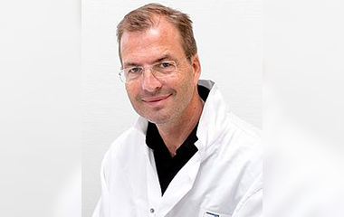 Yves Dauvilliers, ZMD, PhD
